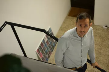 Peio Aguirre pendant sa résidence à LUMA Arles